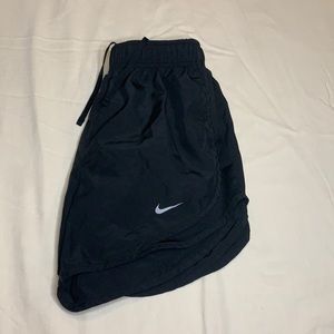 xs dri-fit black nike shorts